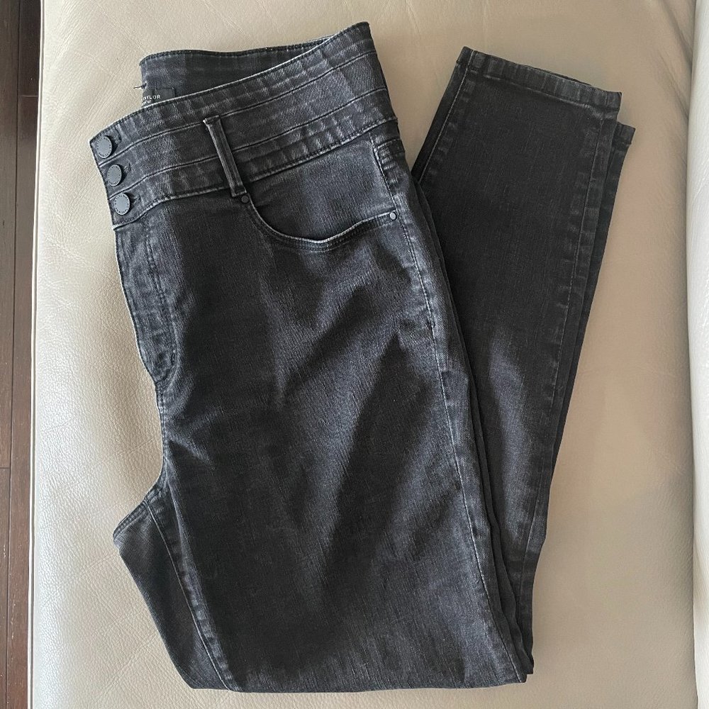 Ann Taylor high-rise black curvy skinny jeans